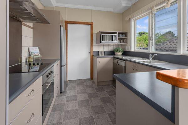 Rest & Relax Units Villa Whangarei Exterior photo